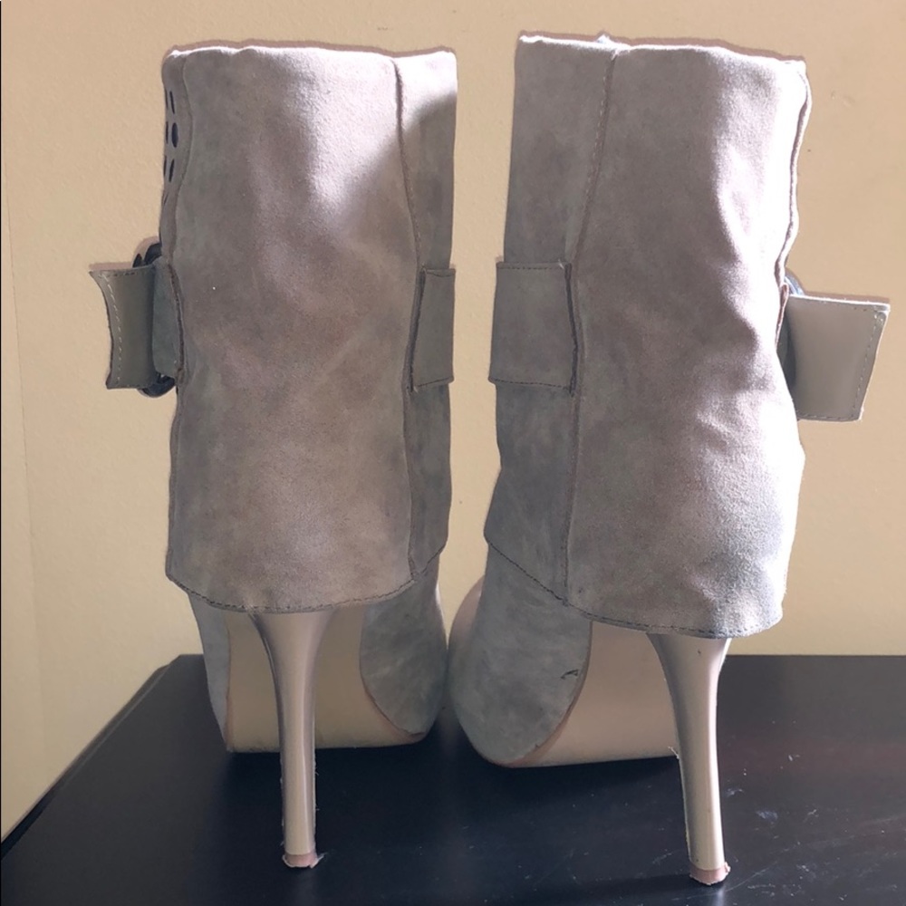 Cute Ankle Booties - Size 11 👢 - Picture 3 of 8